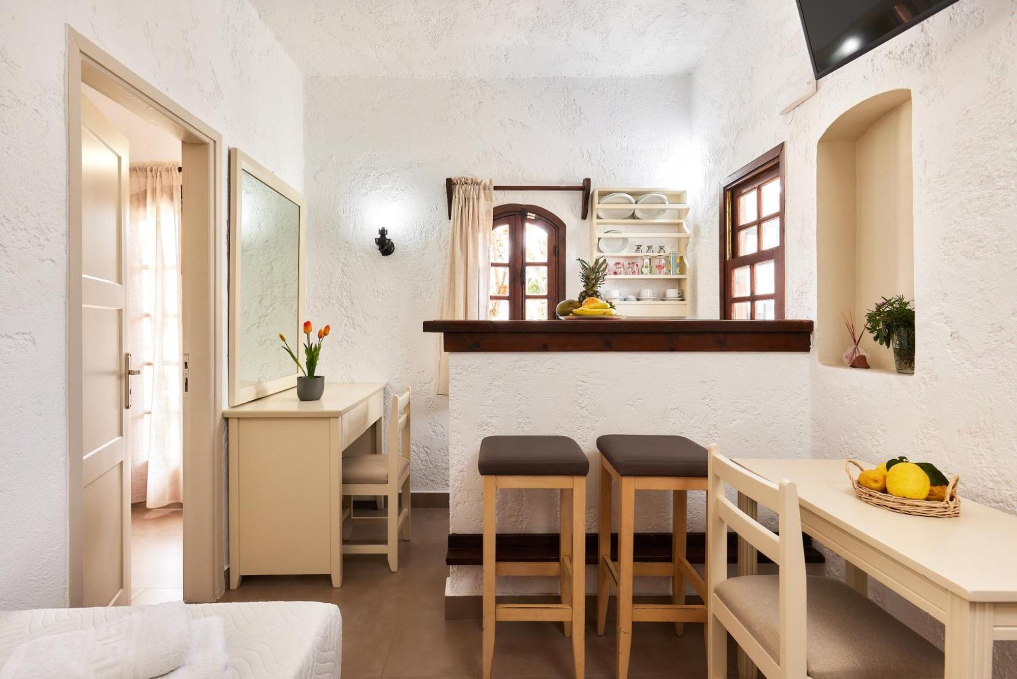 Mila Malia Studios Hotel Exteriör bild